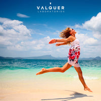 Valquer Laboratorios Valquer Total Repair Zero Biphasic Conditioner. Repairs, Softens and Nourishes Damaged and Dry Hair. Intense Hydration with Green Caviar and Cotton Capsules. Vegan. 300ml