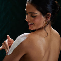 SANCTUARY Sanctuary Spa Hot Sugar Scrub, No Mineral Oil, Cruelty Free and Vegan Sugar Body Exfoliator, 300 ml