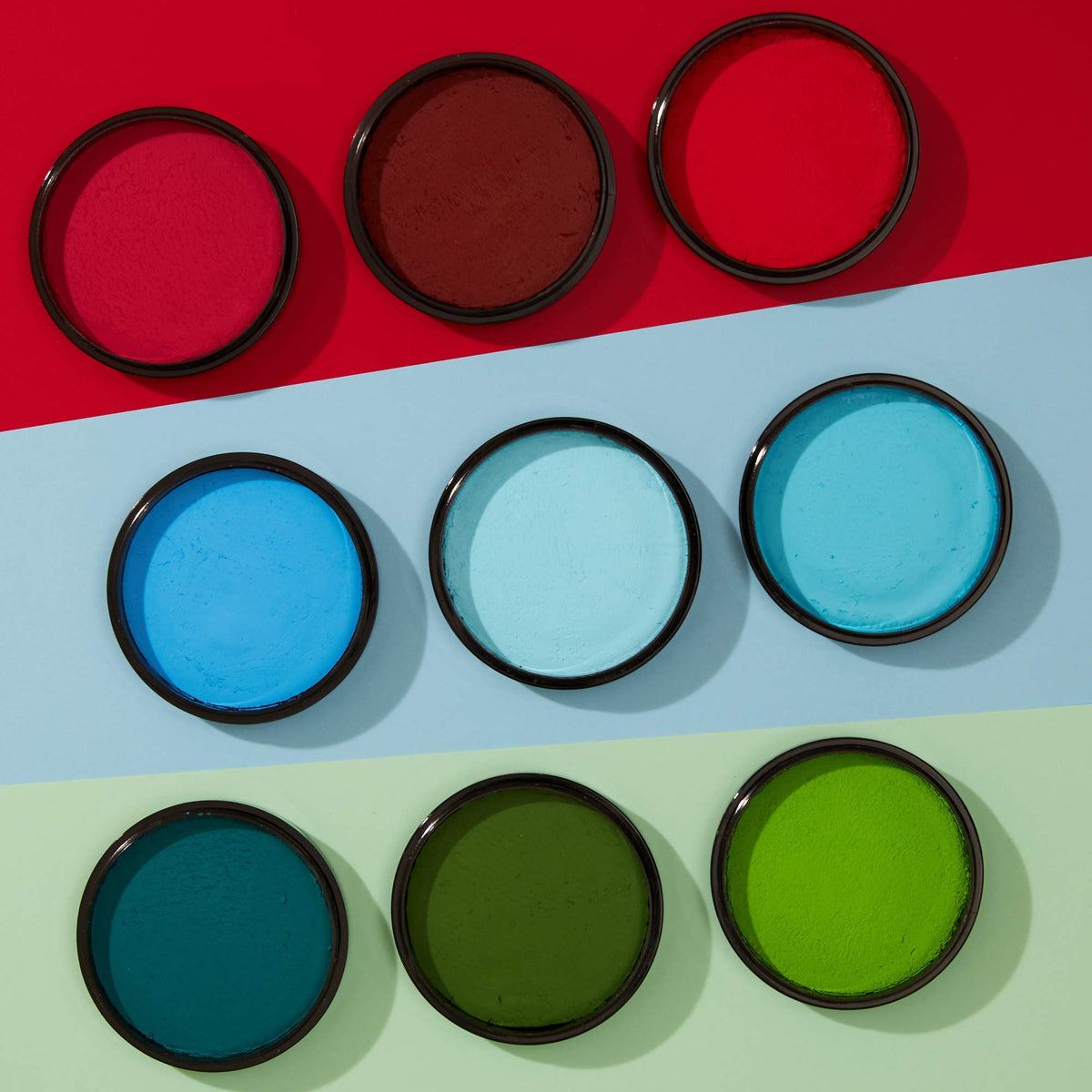 Moon Creations Pro Face & Body Makeup | Light Green | 36g | Professional Colour Paint Cake Pots for Face Painting | Face Paint For Kids, Adults, Fancy Dress, Festivals, Halloween