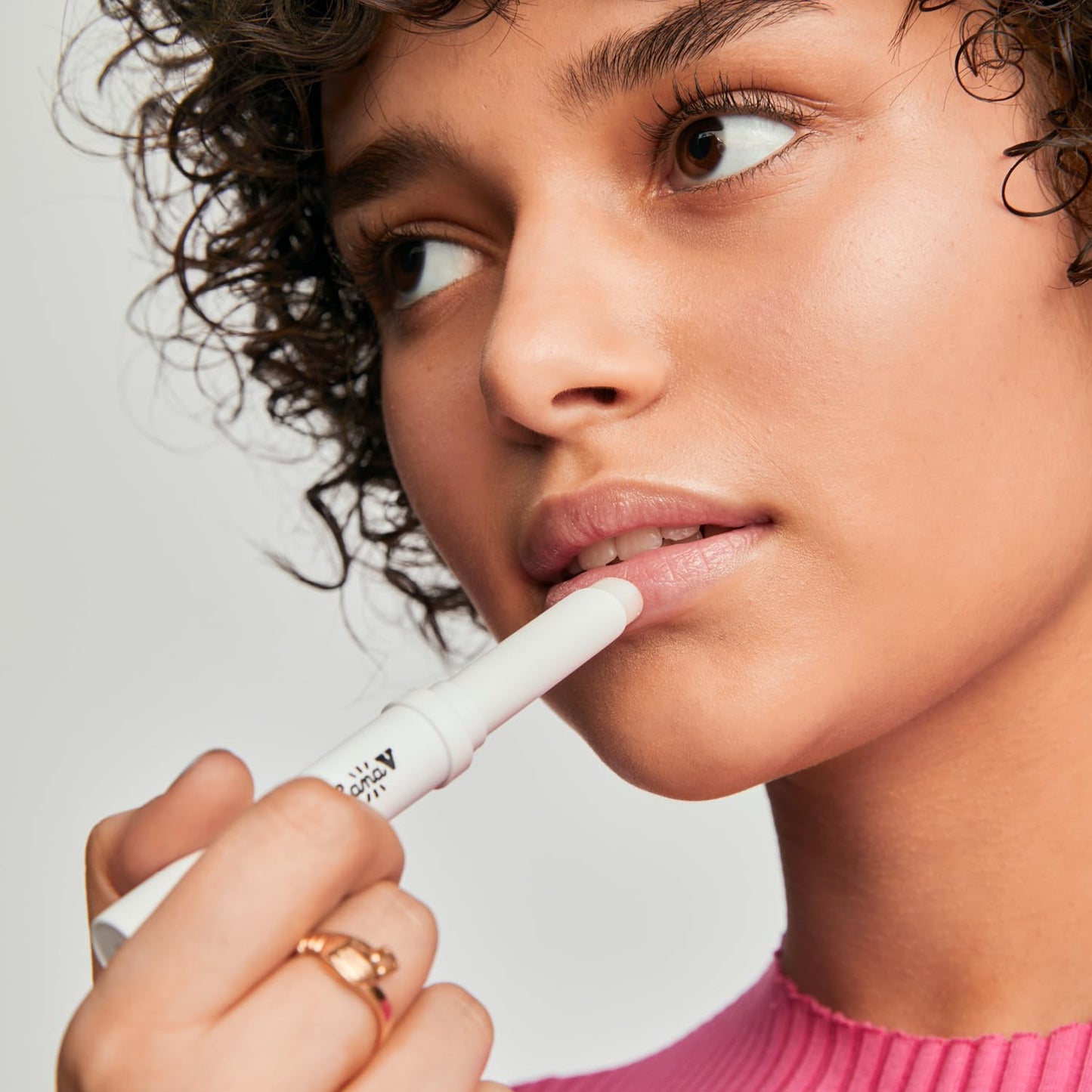 Yope YOPE Lip Balm | Nourishing | Pearly Glow | Vitamins A+E | Lana V 2,5g