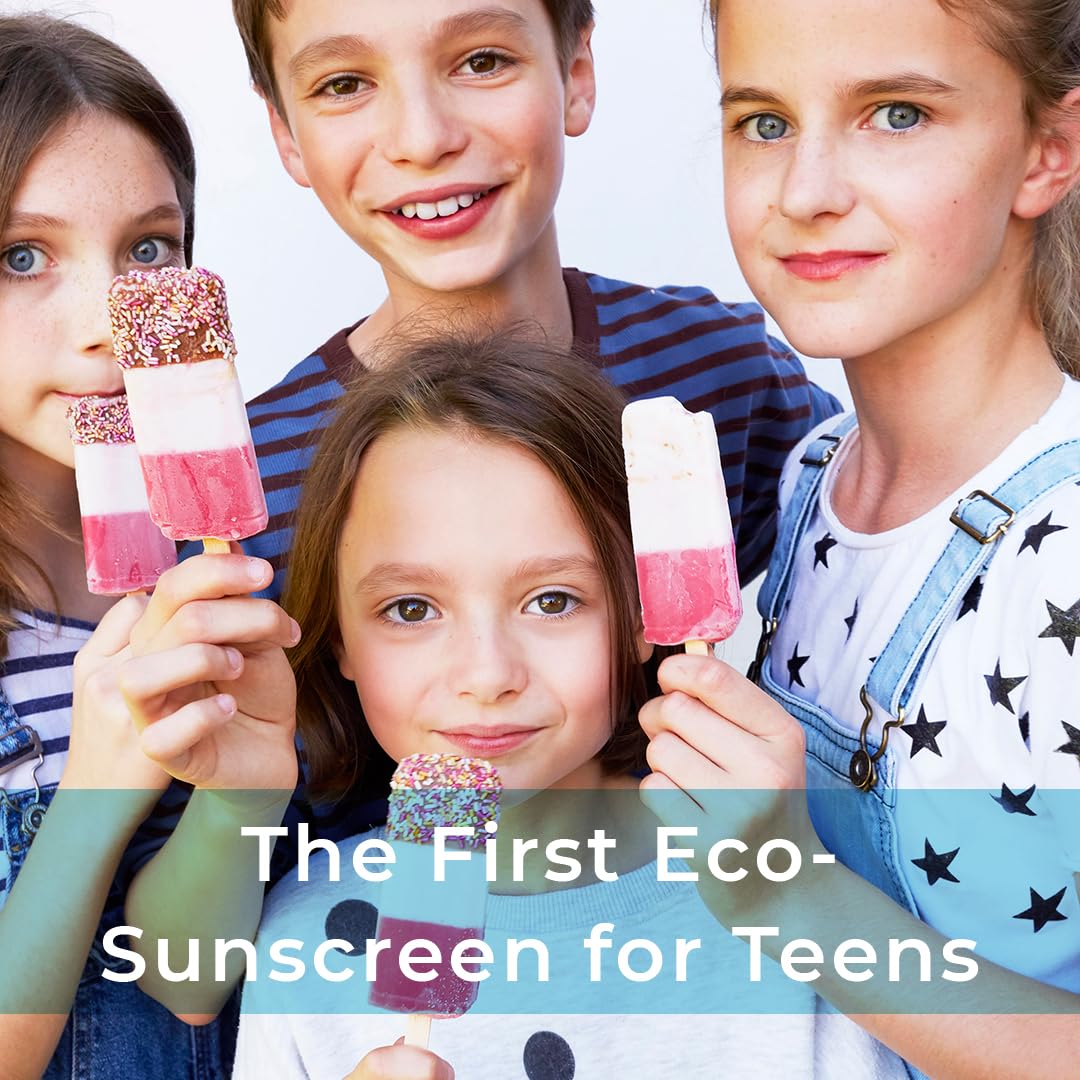 Spots & Stripes - Sun Squad Sensitive Skin SPF 30 for Face, 99% Natural, 100% Mineral Sunscreen for Teens and Young Skin, Organic Aloe Vera Leaf Juice, Jojoba and antioxidant-packed Green Tea (50ml)
