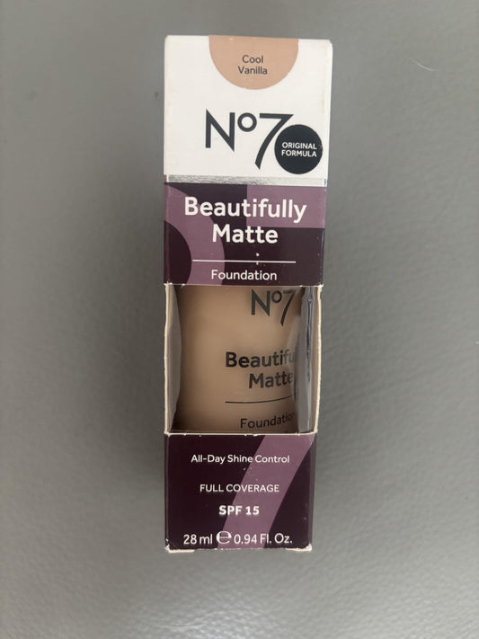 No7 Beautifully Matte Foundation, Cool Vanilla, 30ml