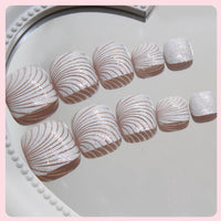 BelleVive 24-Piece White Press-On Toenails, Short Press-On Toenails with Shell Pattern Designs, Summer Toenail Enhancements for Women, Reusable Artificial Toenails