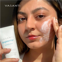 VASANTI Vasanti Brighten Up! Enzymatic Face Rejuvenator – Brightens, Exfoliates & Cleanses for Soft, Smooth & Radiant Skin – Enriched with Papaya, Professional Microcrystals & Aloe (0.7 oz)