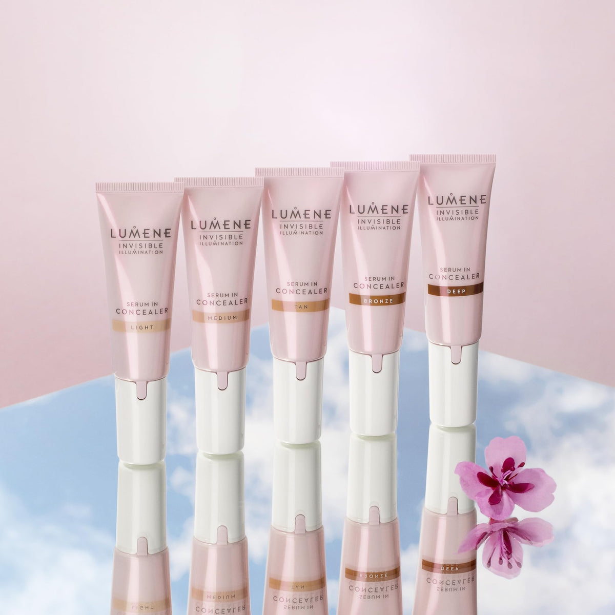 Lumene LUMENE Invisible Illumination Serum in Concealer | Bronze Shade | For Brightening & Concealing Dark Circles | Lightweight, Multi-Use Makeup Infused with Vitamin E for Hydration | Vegan | 10 ml