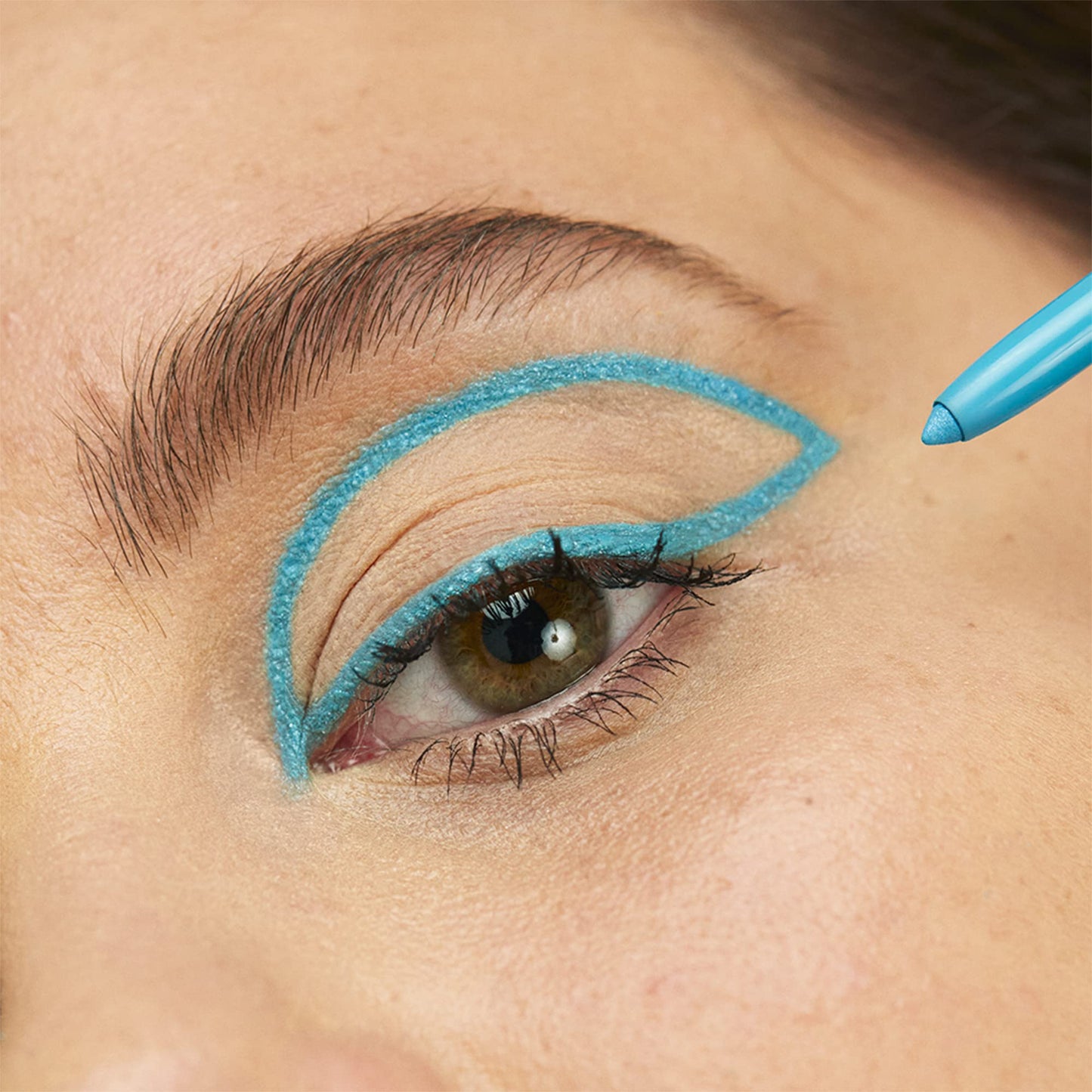 3INA MAKEUP - Vegan - The 24h Automatic Eye Pencil 822 - Turquoise - Long Lasting Eyeliner - Waterproof - Highly Pigmented Formula - Creamy Texture - Sharpener & brush - Precise Tip - Cruelty Free