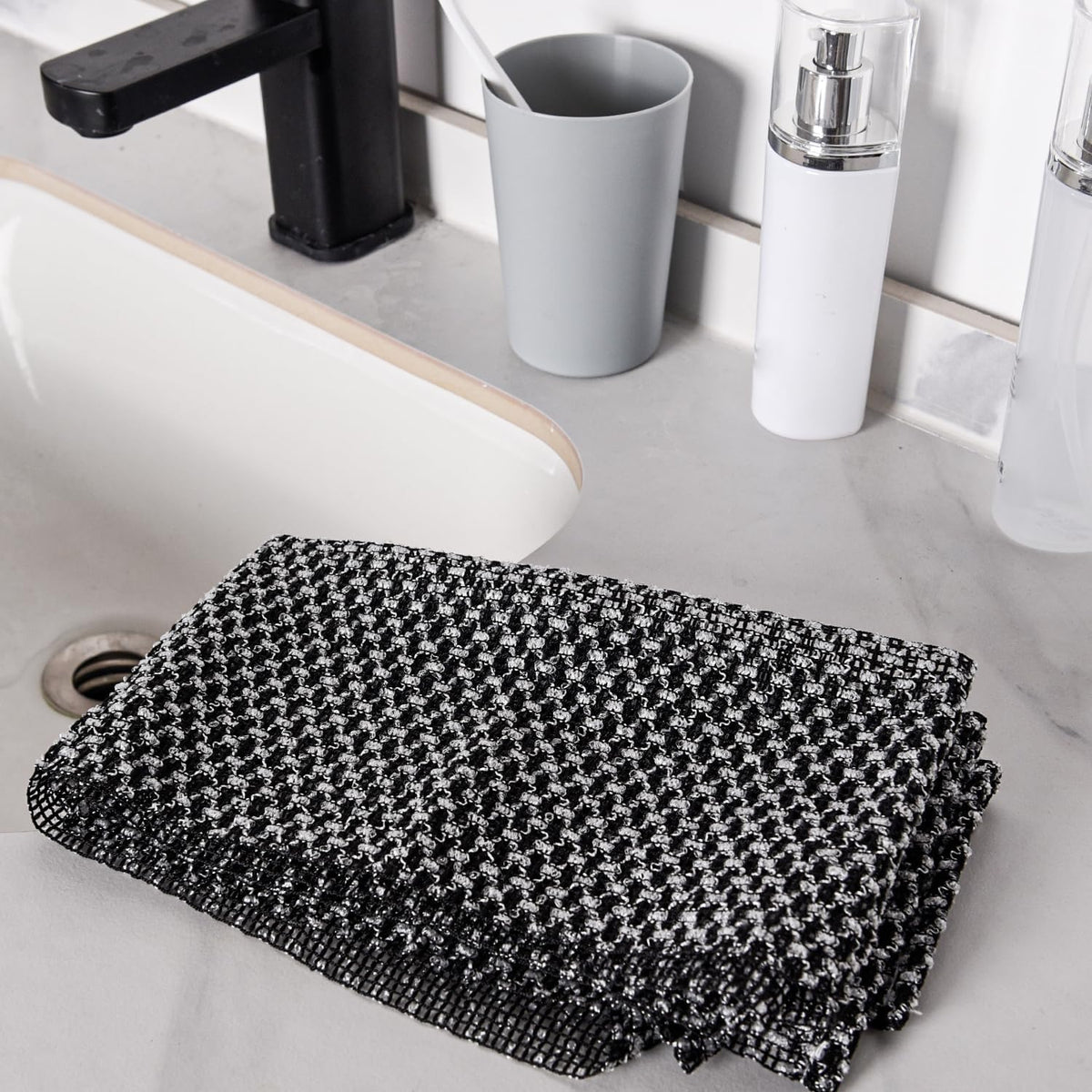 DILUSILK 2Pcs Back Scrubber, Extra Long Exfoliating Washcloth,Exfoliating Body Scrubber for Men Women, Exfoliating Towel Japanese Exfoliating Towel for Body Cleaning and Massage