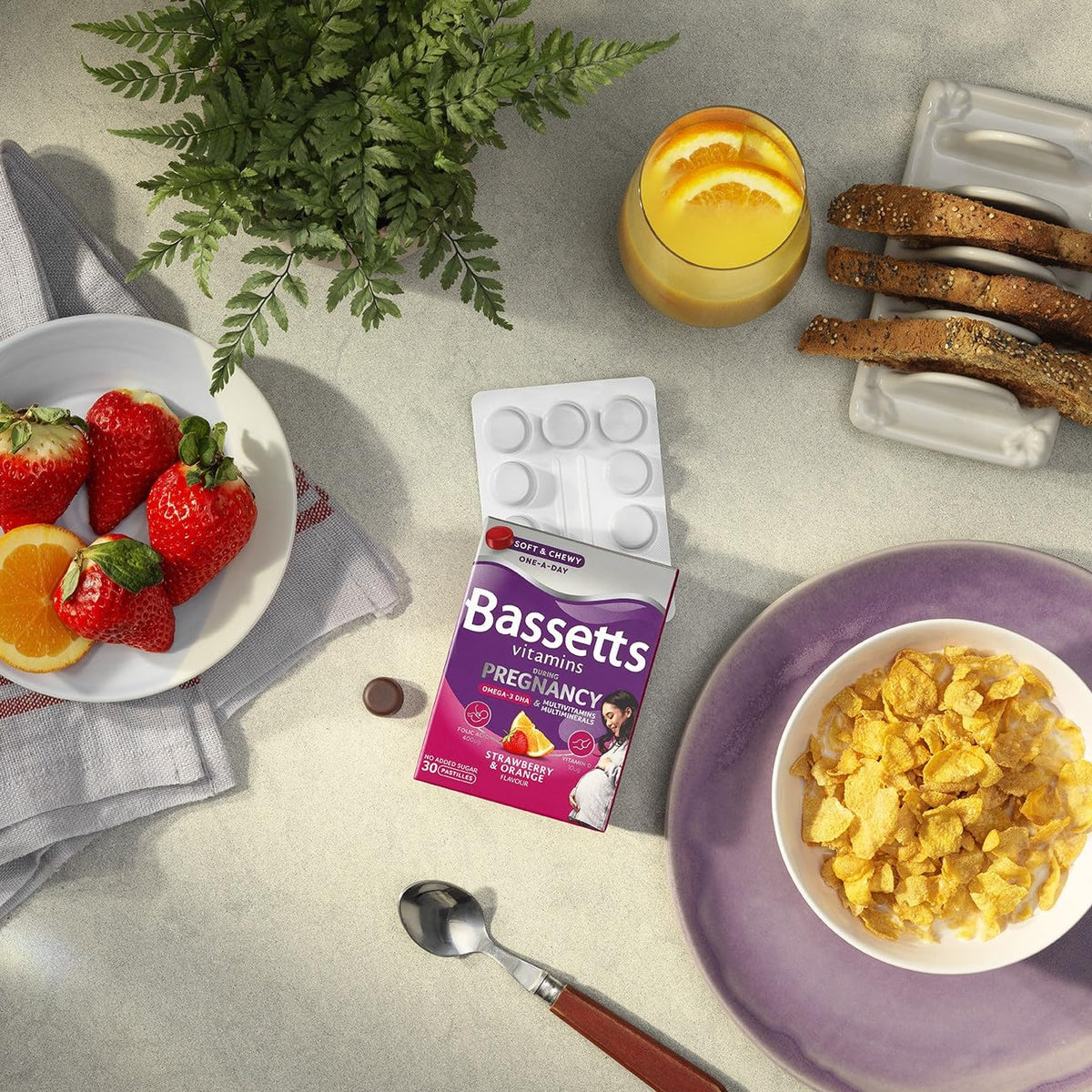 BASSETTS VITAMINS Bassetts Vitamins Pregnancy+ Omega-3 DHA Multivitamins & Multiminerals Strawberry & Orange Flavour 30 Gummy Pastilles