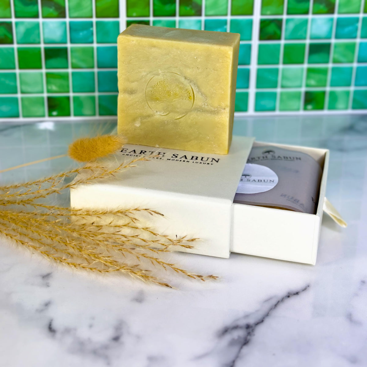 Earth Sabun Daphne Olive Oil Soap Bar – 40% Laurel Oil, 100% Natural Handmade Turkish Laurel Soap – Cold-Pressed Vegan Cleanser for Face, Body & Hair – 90g