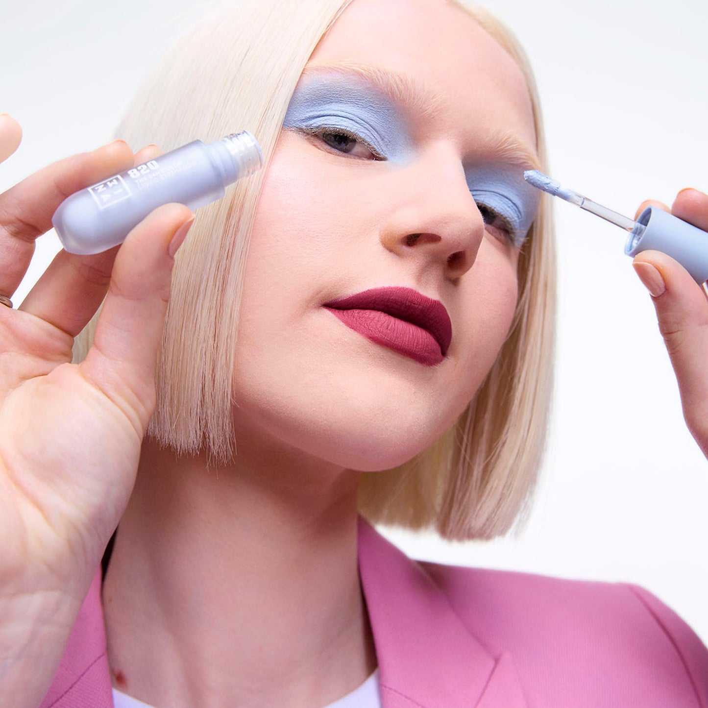 3INA MAKEUP - The 24H Color Liquid Eyeshadow 820 - Ice blue Liquid Eyeshadow - 24H Long-Wearing Waterproof Formula