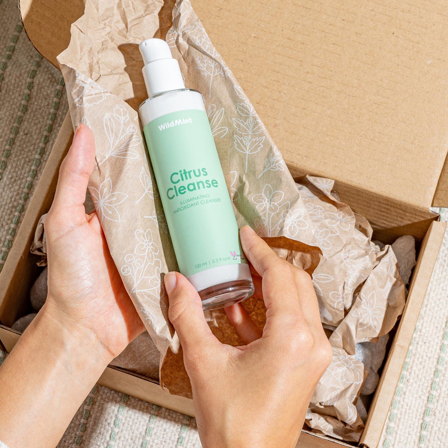 WildMint Citrus Cleanse Natural Face Cleanser | Gentle & Creamy Face Wash for Sensitive, Mature, Acne-Prone & Dry Skin | Vitamin C Brightening Skincare | UK Made Vegan & Cruelty-Free Skincare | 100ml