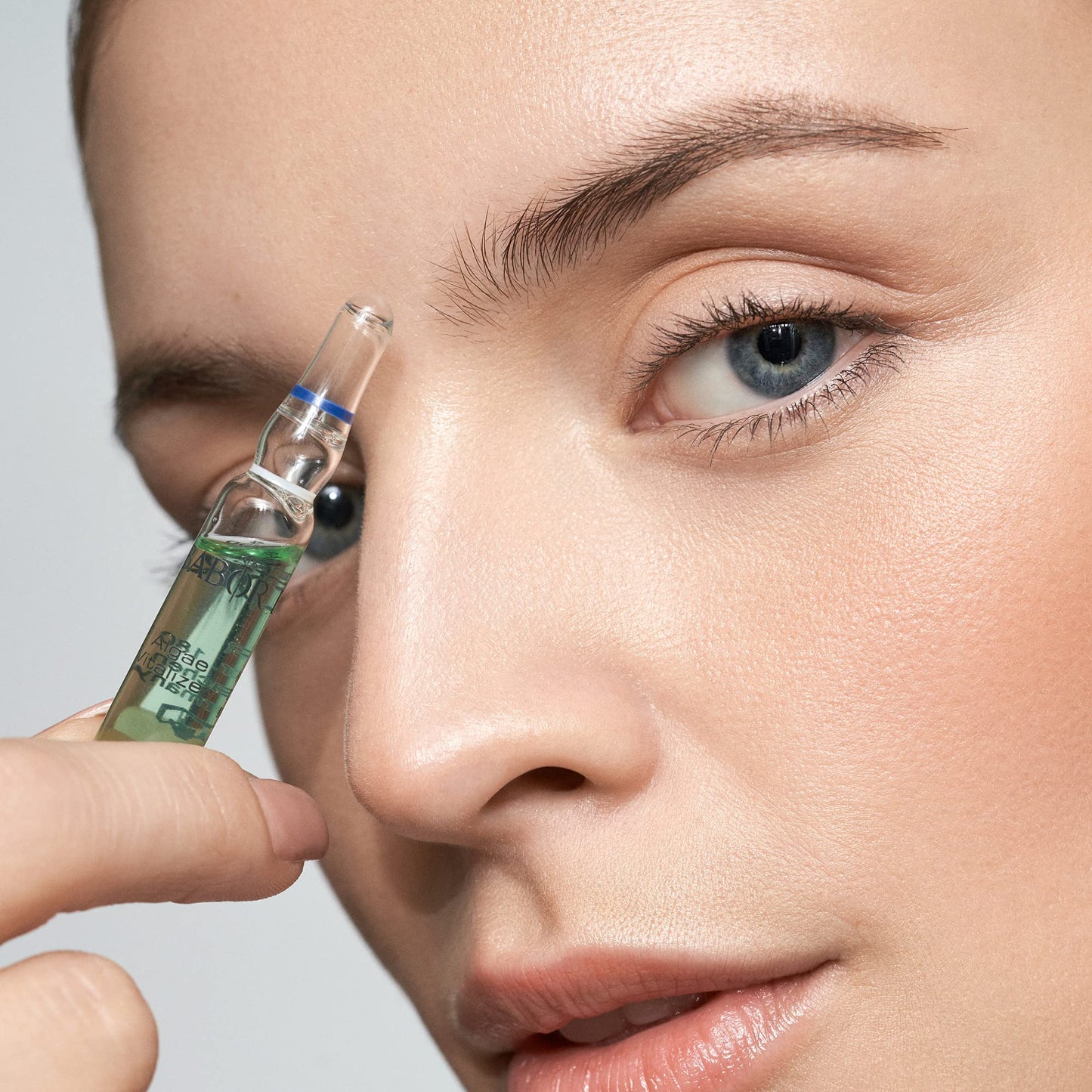 BABOR Algae Vitalizer Ampoule Serum Concentrates | Hyaluronic Acid and Plankton Algae | Antioxidant Moisturizing Face Treatment Revitalizes Dull Dry Skin | Reduces Breakouts | 7 Days to Radiant Skin