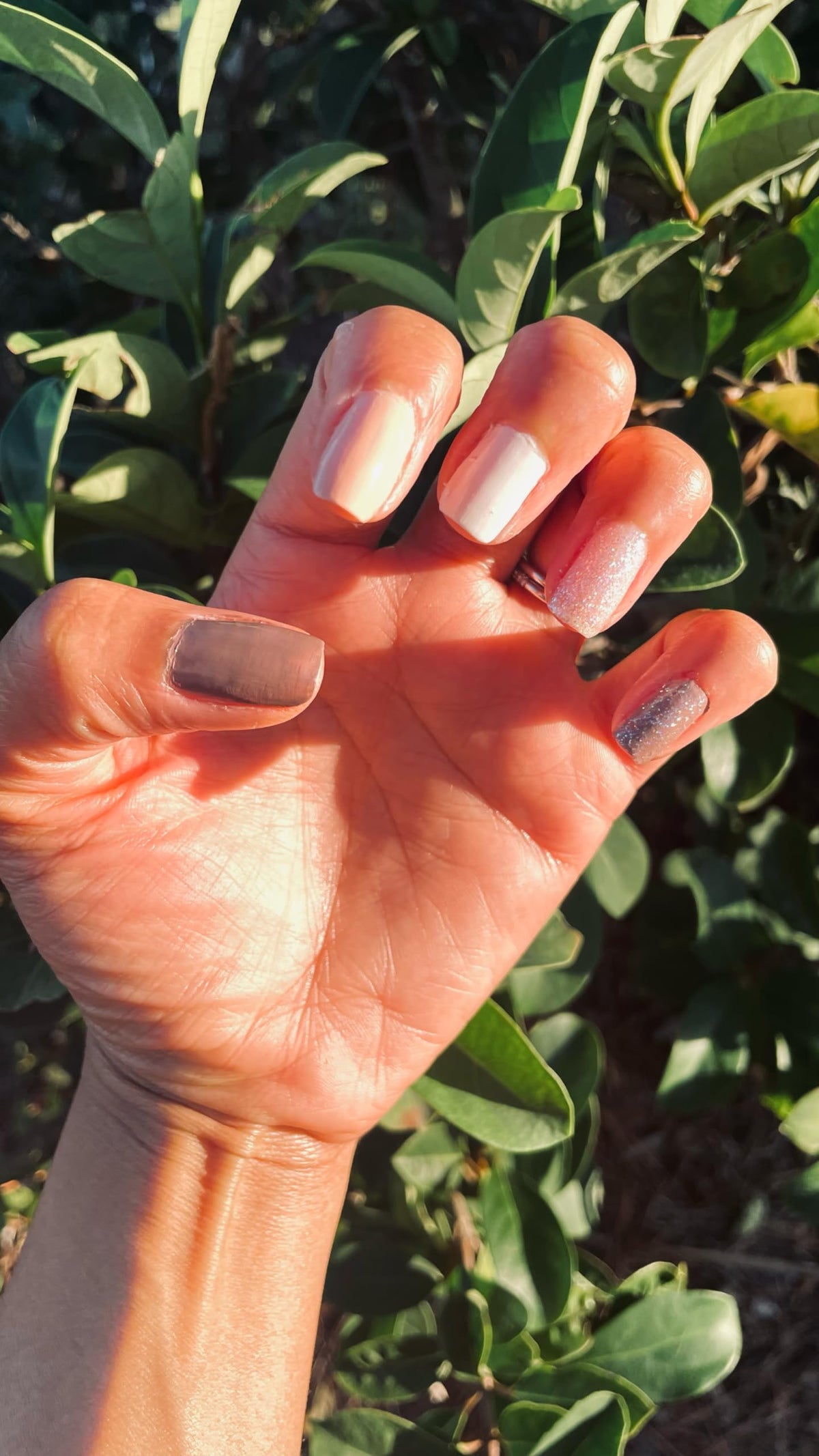 Nail Magic Glitter Top Coat, Vegan, Cruelty Free, 7 Free Formula, Quickly Dries and adds protection to the nail colour, Salon Quality shine & sparkle 0.50 fl oz