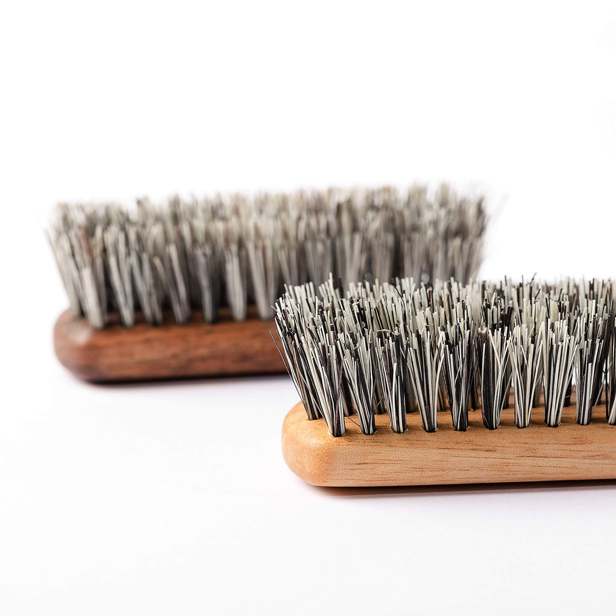 ZilberHaar - Regular Vegan Beard Brush - Stiff Natural Bristles, Mexican Tampico Fiber and Oiled Walnut Wood - Animal-Free Beard Grooming Brush for Men - Made in Europe