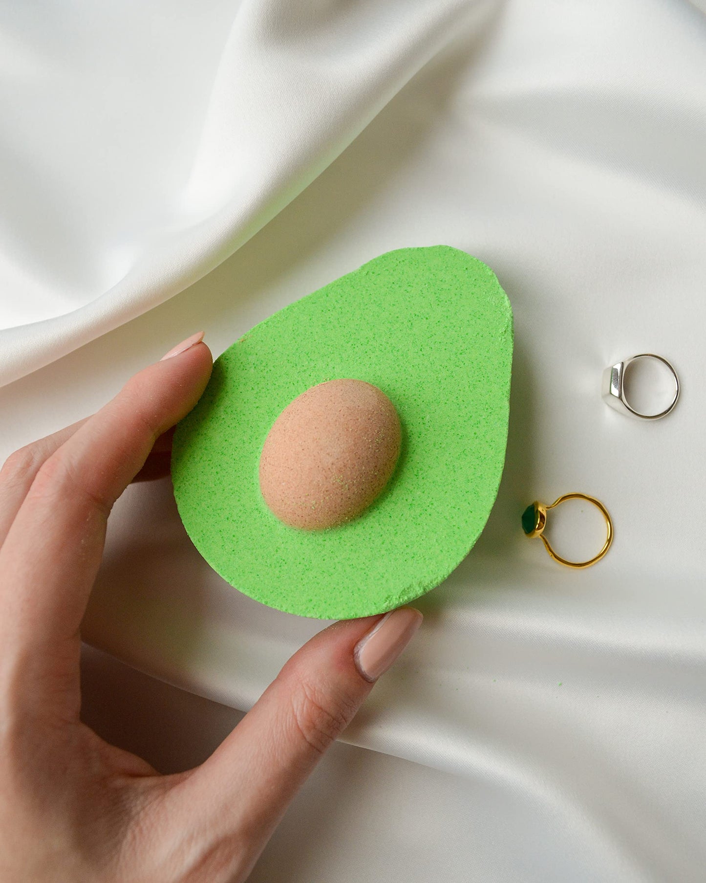 Holler & Glow Holler and Glow AVO Chill, Avocado-Shaped Bath Fizzer