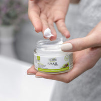 Victoria Beauty Snail Face Cream with Vitamin C and E, Retinol, Hyaluronic Acid and Collagen - Day and Night Anti Wrinkle Moisturiser - 100% Organic Snail Extract, 50ml