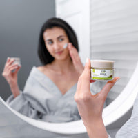 Victoria Beauty Snail Face Cream with Vitamin C and E, Retinol, Hyaluronic Acid and Collagen - Day and Night Anti Wrinkle Moisturiser - 100% Organic Snail Extract, 50ml