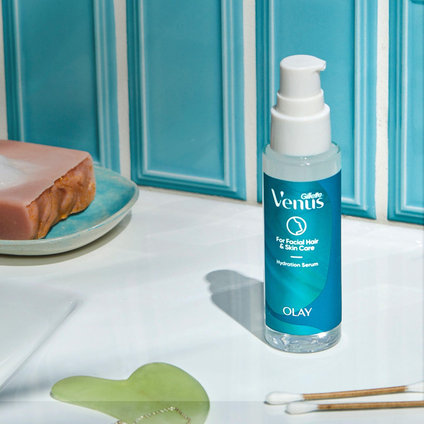 Gillette Venus Venus for Facial Hair & Skin Care Hydration Serum with Hyalaronic Acid, After Dermaplaning Soothing Serum for All Skin Types, Lightweight Moisturiser