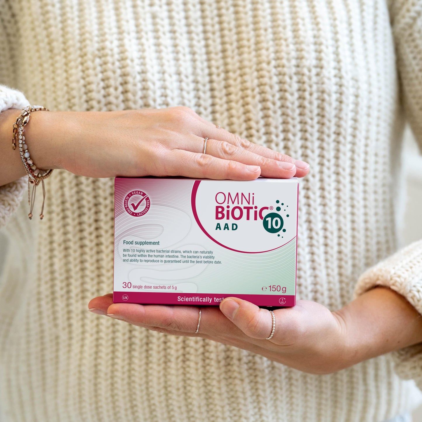 OMNi BiOTiC 10 AAD | Probiotic for Antibiotics | Use During and After Any Course of Antibiotics | 30 Sachets (150 g) | Powder | with Inulin | Vegan | Gluten-Free | Lactose-Free