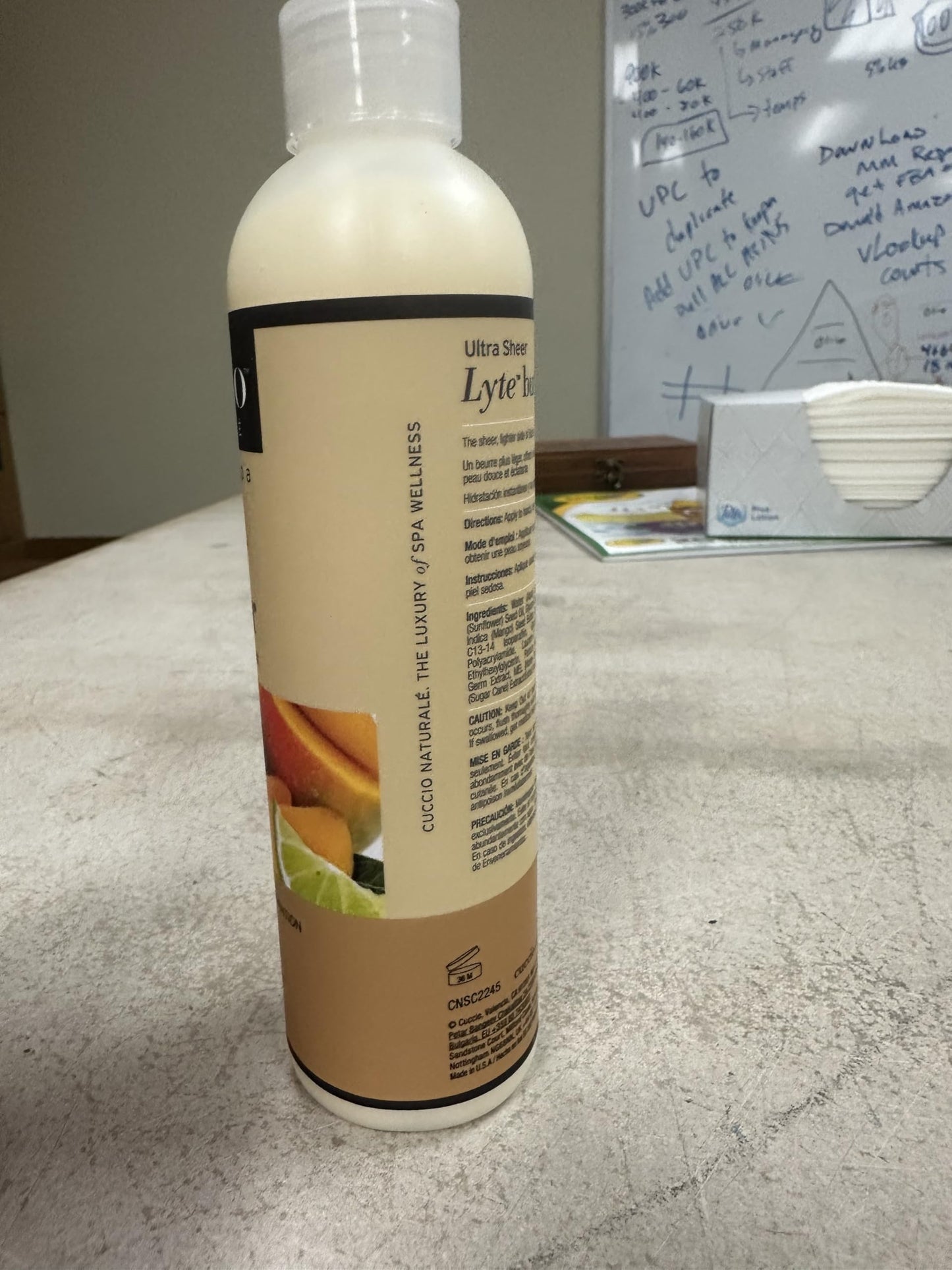 Cuccio CUCCIO - Mango & Bergamot Lyte Lotion 237ml (8oz)