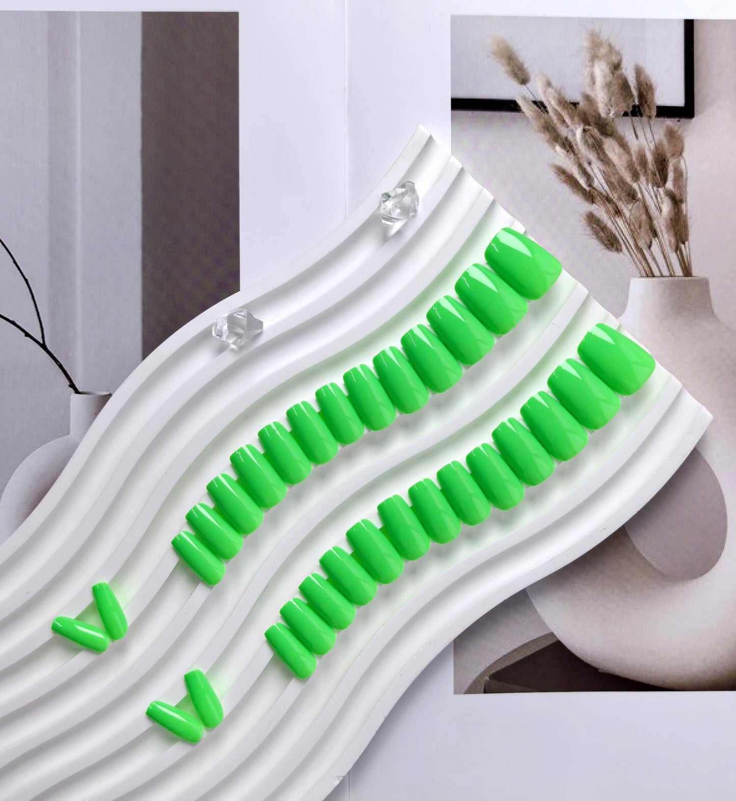 KQueenest Bright Green Press on Nails Short Coffin, Short False Nails, Sheer Light Grass Green Fake Nails Press ons Medium Ballerina, Opaque Reusable Soft Gel Stick on Nail for Women, 30 Pcs