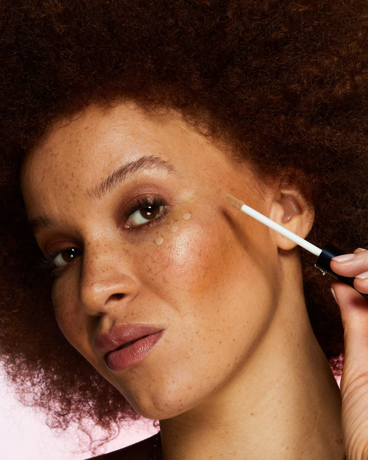 SLEEK Sleek MakeUP In Your Tone Longwear Concealer, Hides Dark Circles and Covers Blemishes, Buildable Medium to Full Coverage, 3N, 7ml