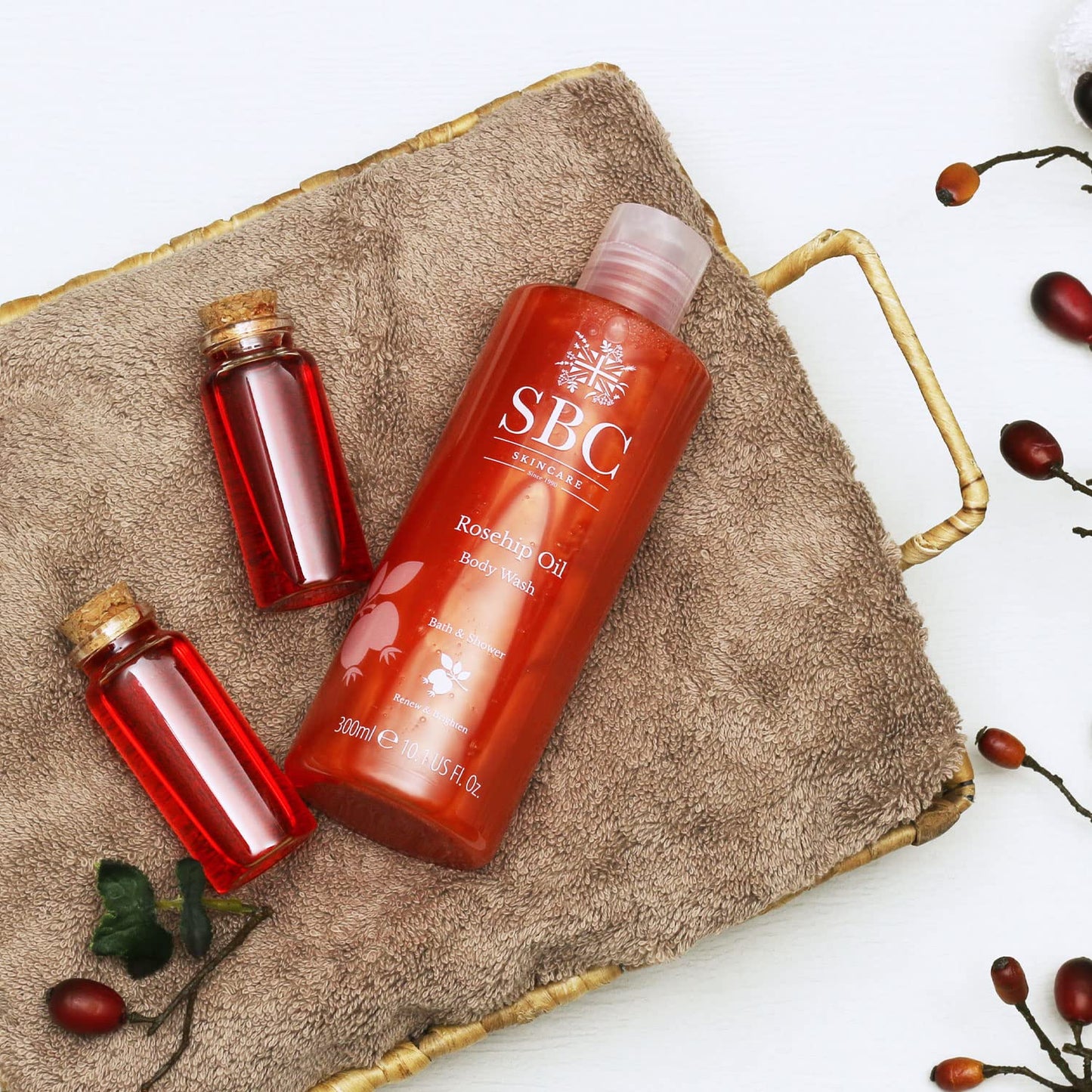 SBC Skincare Rosehip Oil Body Wash 300ml, Anti-Ageing Bath and Shower Body Wash with Rosehip Oil and Vitamins A, C and E, Delicate Scent