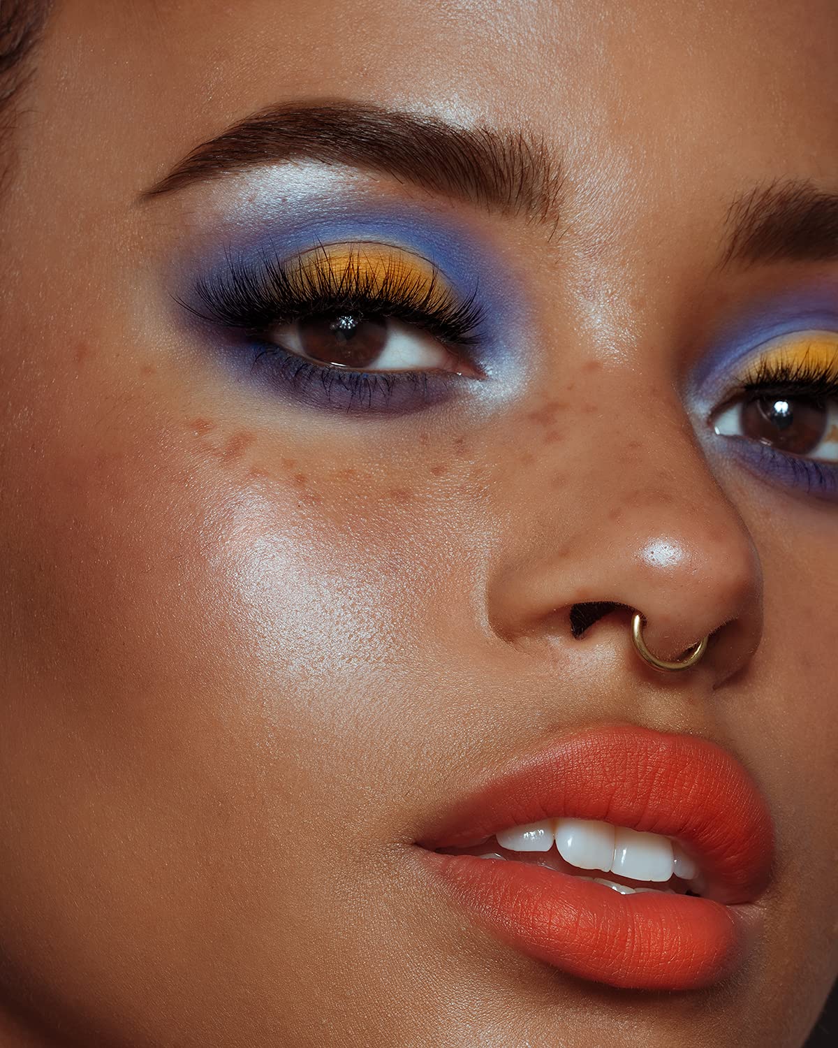 SLEEK Sleek MakeUP i-Divine Eyeshadow Palette, 12 Shades in a Mix of Matte, Shimmer, Foil and Due-Chrome, Blendable and Highly Pigmented, Trippin'