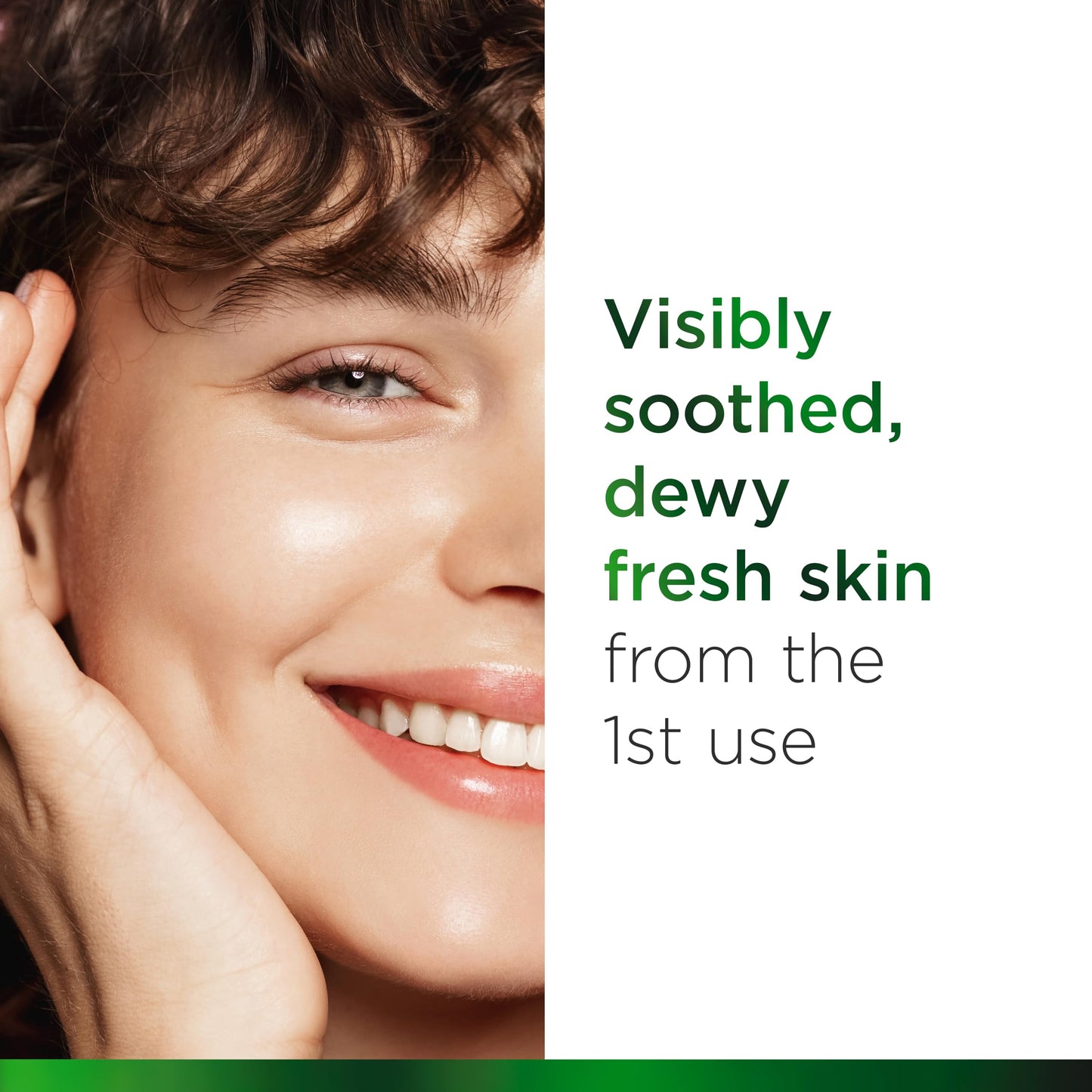 Simple Soothing Water Face Cream facial moisturiser with 15% skin conditioners, aloe and ceramide boosters for a healthy skin barrier calms and hydrates dry, sensitive skin 50 ml