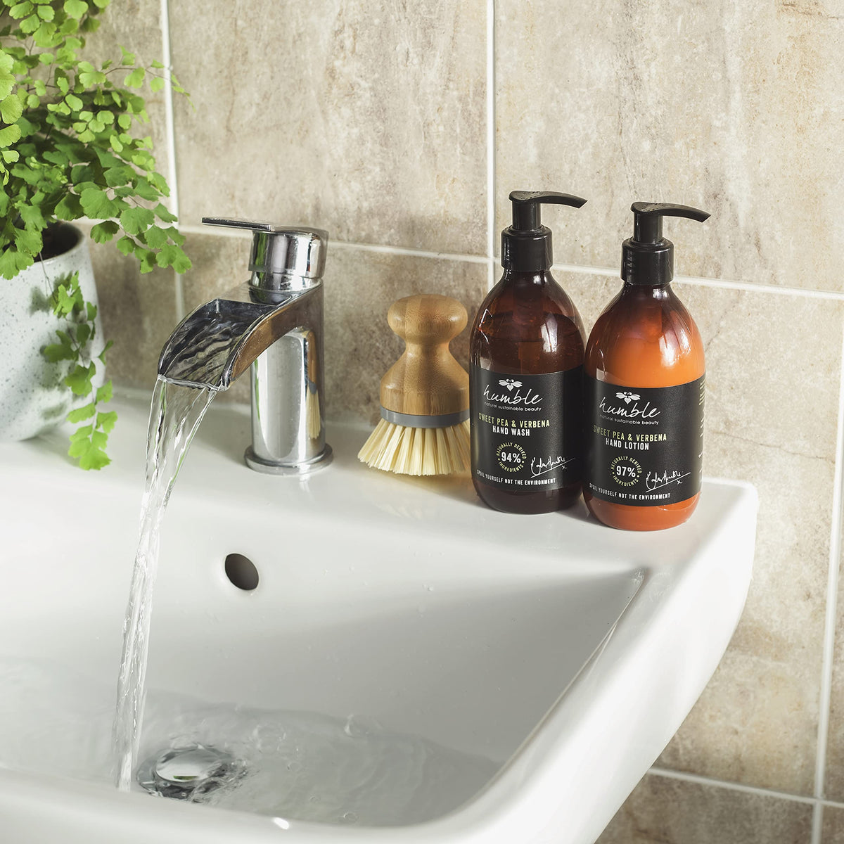 Humble Sweet Pea & Verbena Hand Wash (285ml) - Kate Humble products are Carefully Created so That You can Spoil Yourself Without Spoiling The Environment. Cruelty Free.