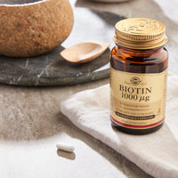 SOLGAR Solgar Biotin 1000 µg Vegetable Capsules - Pack of 50 - For Healthy Hair and Skin - Promotes Energy and Vitality - Vegan