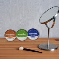 Vaseline Smooth and Shine Lip Therapy Tin Gift Set