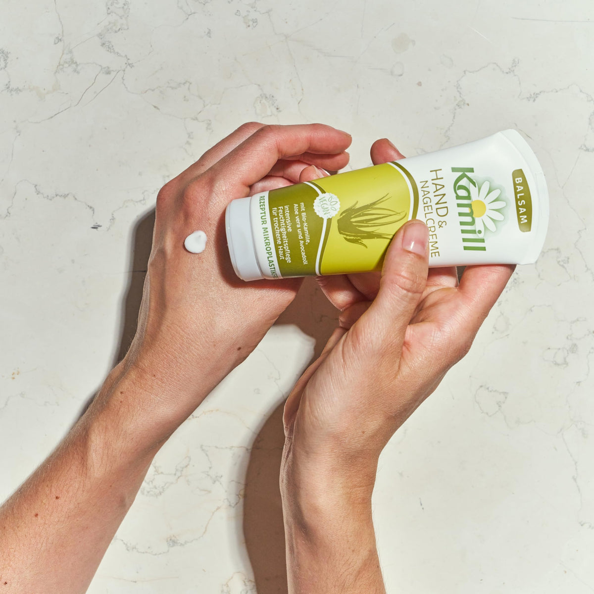 Kamill Hand & Nail Cream Balm (3 x 100 ml) - Provides Intensive Care, Moisture & Protection with Avocado Oil & Aloe Vera for Dry, Stressed Hands, No Microplastics