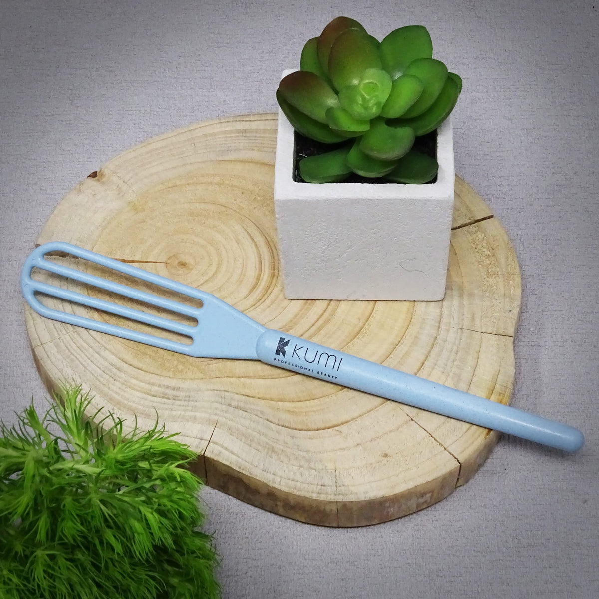 K Kumi Professional Beauty Kumi Wheat Eco-Friendly Blue Hair Colour Tinting Whisk - Smooth Mixing of Hair Tint