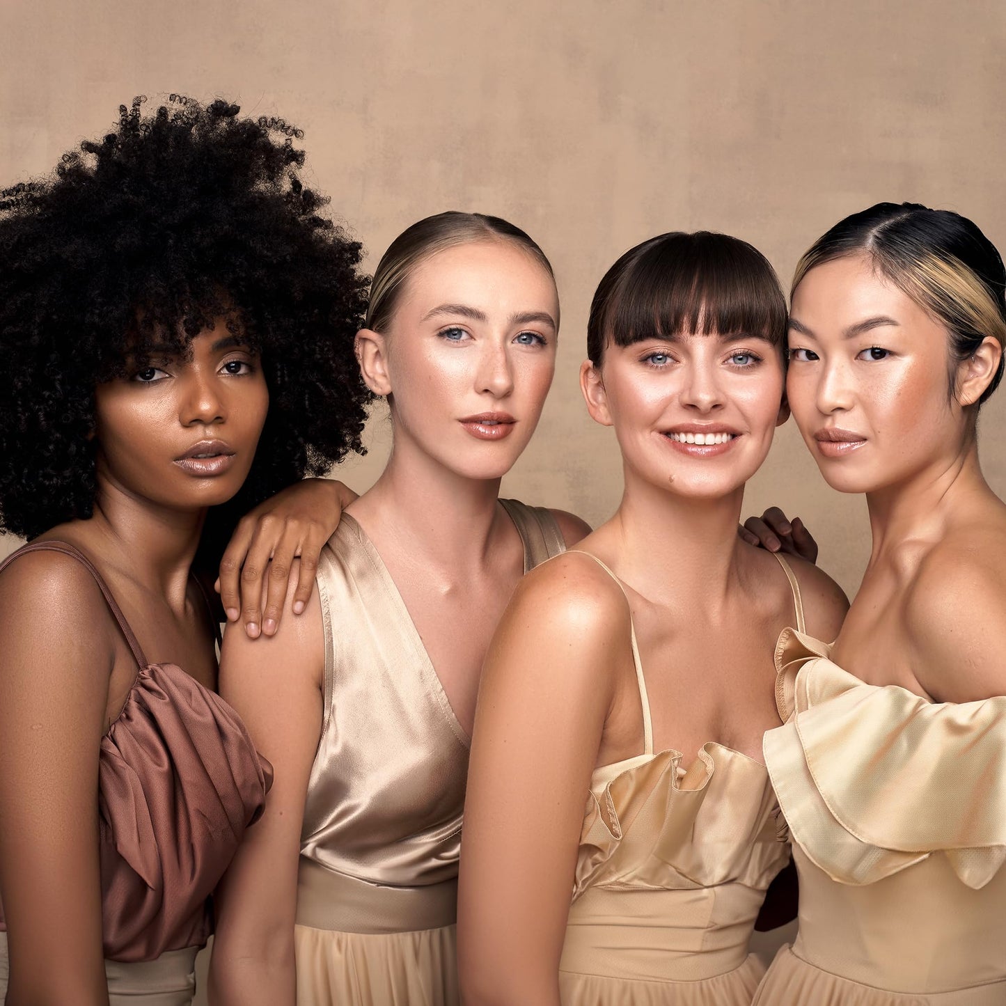 LUNA BY LISA JORDAN LUNA Silk Foundation in RICH BROWN Shade - Contains Hyaluronic Acid, Vitamin C & A, Aloe Vera, and Shea Butter - Brightening Dewy Foundation Makeup - Hydrating Cream Foundation for Dry Skin