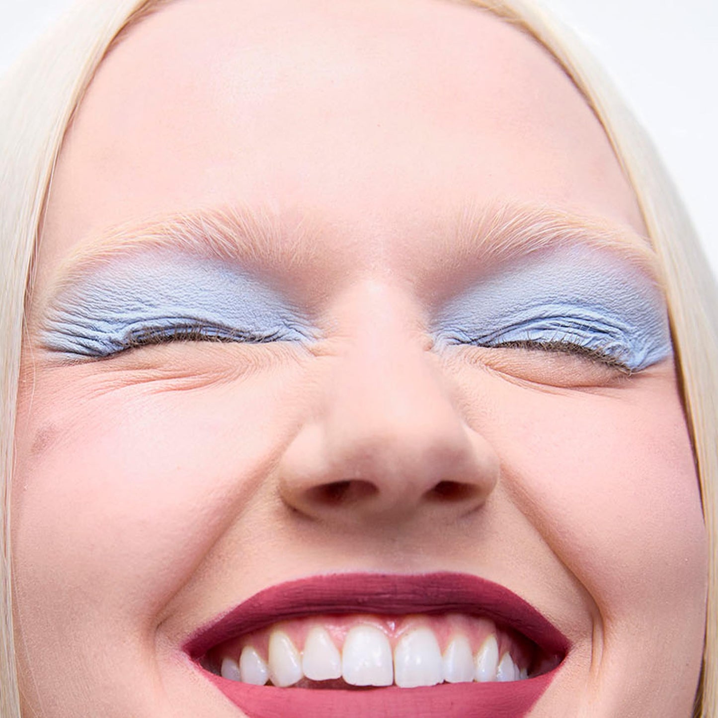 3INA MAKEUP - The 24H Color Liquid Eyeshadow 820 - Ice blue Liquid Eyeshadow - 24H Long-Wearing Waterproof Formula