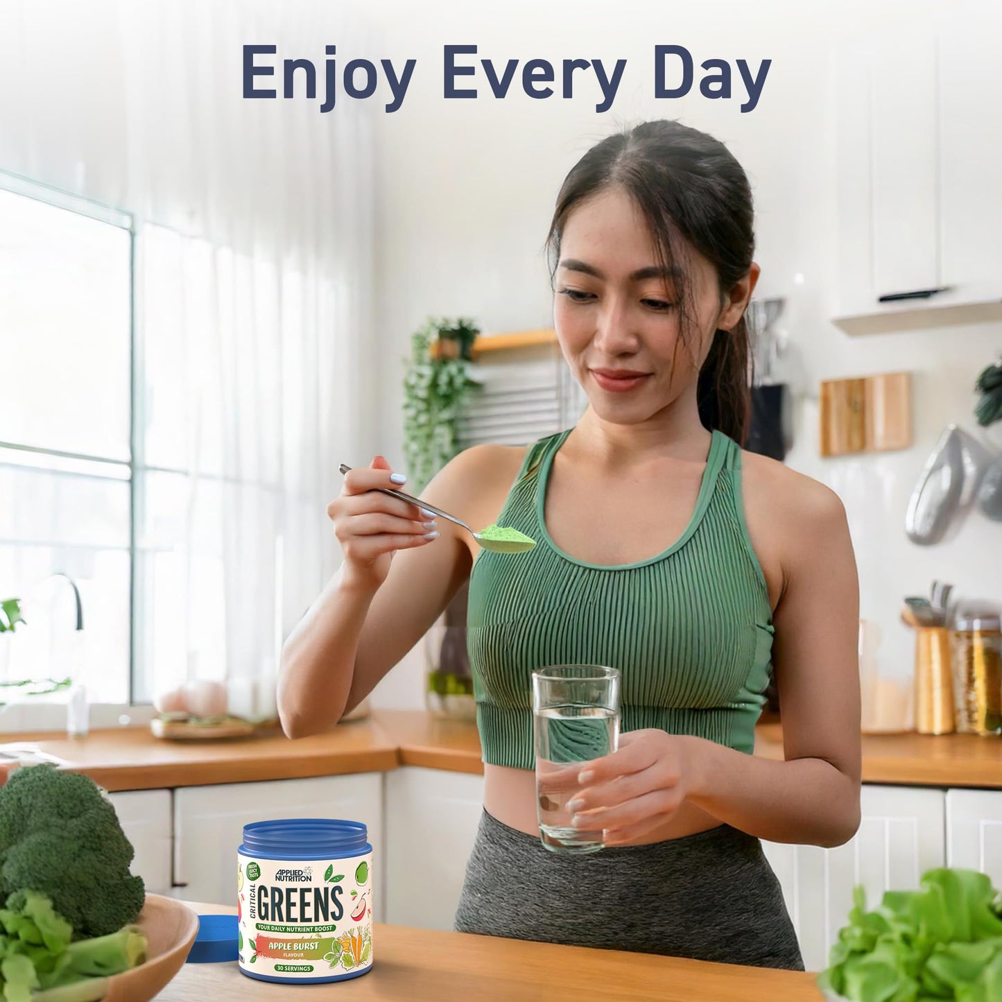 Applied Nutrition Critical Greens Powder and Superfood Blend for Gut Health Energy and Immune Support Vegan Daily Greens Juice Powder (150g - 30 Servings) (Apple Burst)