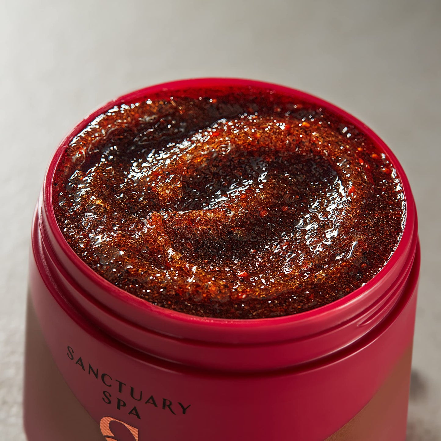 SANCTUARY Sanctuary Spa Ruby Oud Coffee Scrub, No Mineral Oil, Cruelty Free and Vegan Exfoliating Body Exfoliator, 300 ml, Red