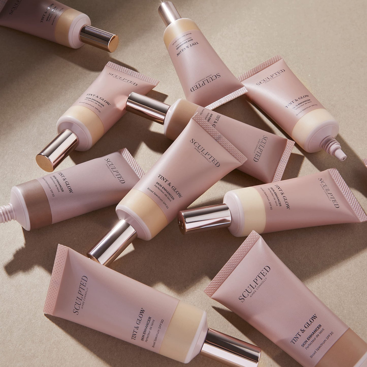 SCULPTED by Aimee Connolly Sculpted by Aimee Tint & Glow Tinted Moisturiser SPF30, Hydrating Skin Tint Foundation with Radiant Coverage, TG4.0