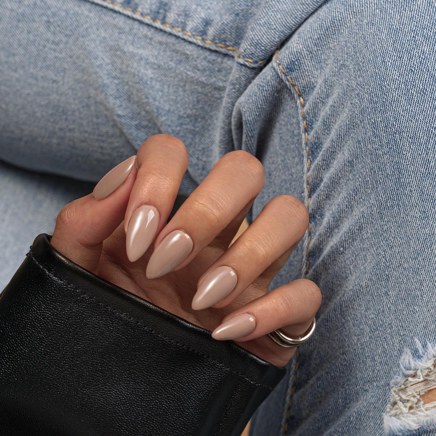 KQueenest Brown Press on Nails Almond Medium Length, Almond False Nails with Glue, Glossy Solid Nude Brown Fake Nails Press ons Stiletto, Reusable Soft Gel Stick on Nail for Women, 24 Pcs