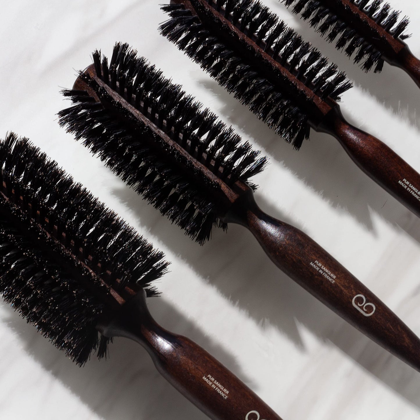 l'artisan BROSSIER L'Artisan Brossier - Round Hairbrush Natural Bristle in Beech Wood 10 Rows – Handmade in France