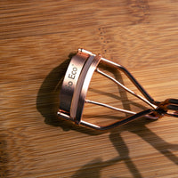 So Eco Lash Curler - Rose Gold Eyelash Curler with Cushioned Pad, Stainless Steel, Vegan & Cruelty-Free Beauty Tool for Long-Lasting Lash Lift