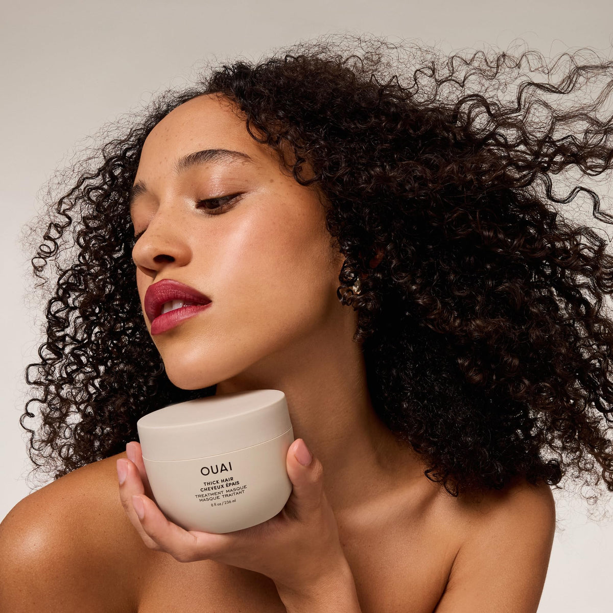 OUAI Thick Hair Treatment Masque Travel Size - Almond Oil, Olive Oil & Hydrolyzed Keratin to Repair & Restore Damaged Hair - Softens, Smooths & Strengthens - Phthalate & Paraben Free Hair Mask - 100ml