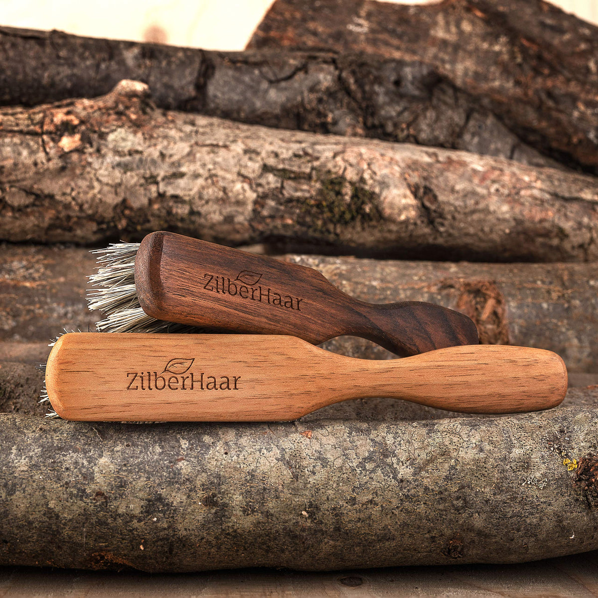 ZilberHaar - Regular Vegan Beard Brush - Stiff Natural Bristles, Mexican Tampico Fiber and Oiled Walnut Wood - Animal-Free Beard Grooming Brush for Men - Made in Europe